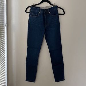 Everlane Skinny Ankle Jeans size 24
